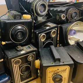 Vintage Cameras & Photography Accessories